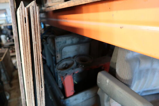 Pallereol med div. Reservedele