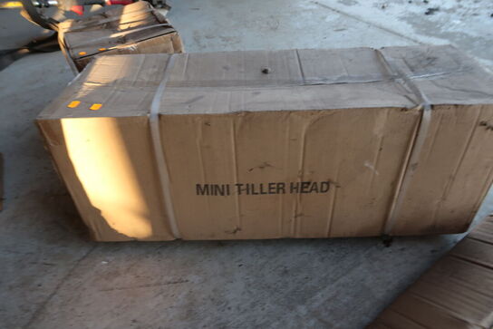 Mini tiller head