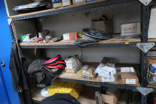 3 fag reoler med div. Reservedele