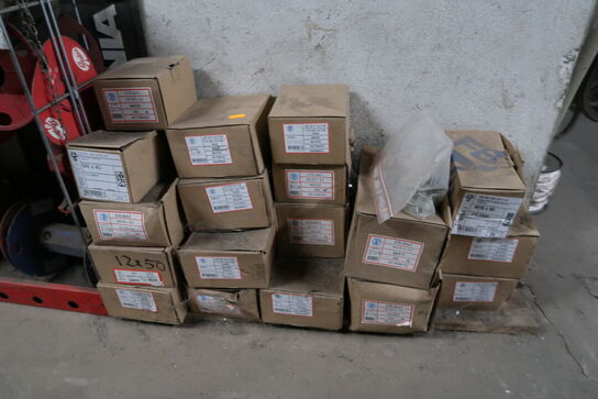 Div. Bolte, ledninger m.m.