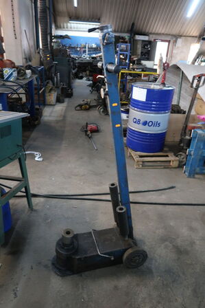 Donkraft AC HYDRAULICS