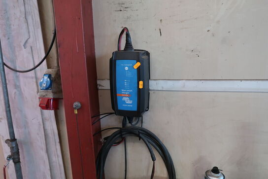 Lader VICTRON ENERGY 12V/25A