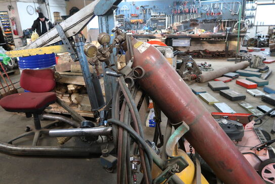 Vogn med skærebrænder (flasker medfølger ikke)