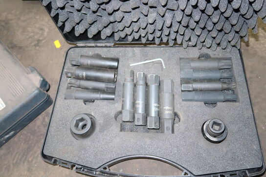 Kasse med specialværktøj FORCH