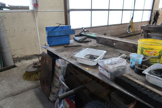 Svejsebord med indhold