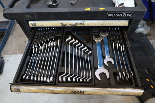 Værktøjsvogn FIXMAN med div. Værktøj
