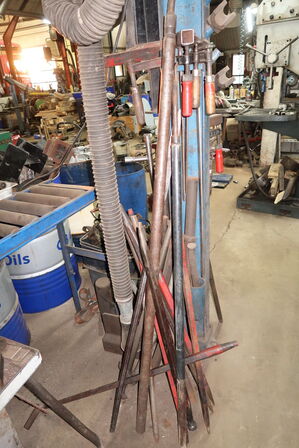 Div. Skruetvinger m.m.