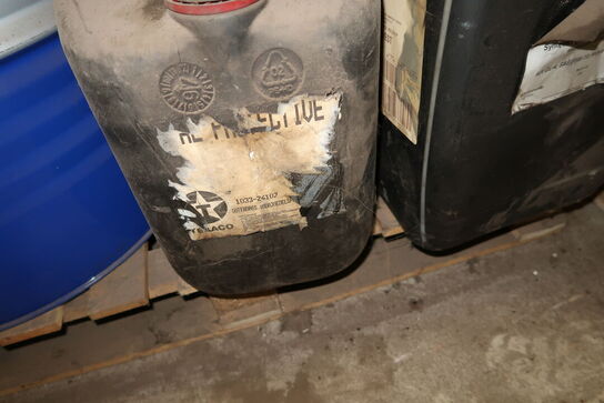 Div. Dunke/tønde med olie