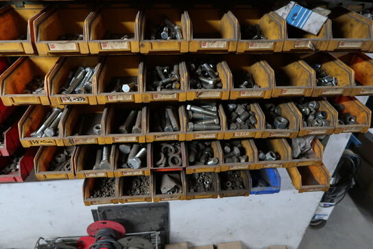 Div. Bolte, møtrikker m.m.