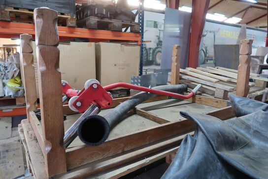 Skraldespand, div. Paller m.m.