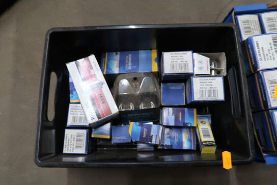 3 stk. kasser med div. Pærer EUROPART m.m.