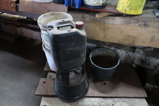 Div. Reservedele, dunke, tønder m.m.