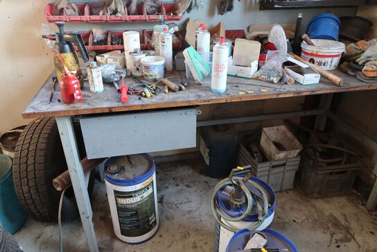 Arbejdsbord med div. Værktøj