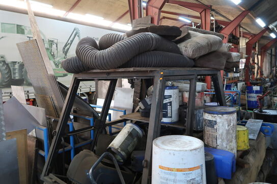 Div. Reservedele, dunke, tønder m.m.