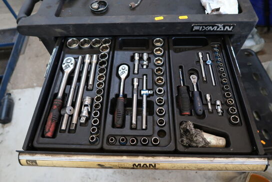 Værktøjsvogn FIXMAN med div. Værktøj