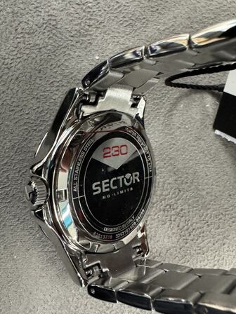 Armbåndsur SECTOR 230 36MM 3H BLACK DIAL BRACELET SS