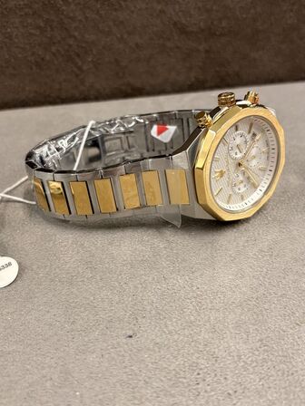 Armbåndsur MASERATI STILE 45MM CHRO W/SILVER DIAL BR SS+YG