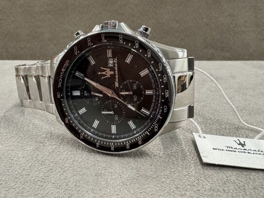 Armbåndsur MASERATI SFIDA 44 MM CHR BLACK DIAL BR SS