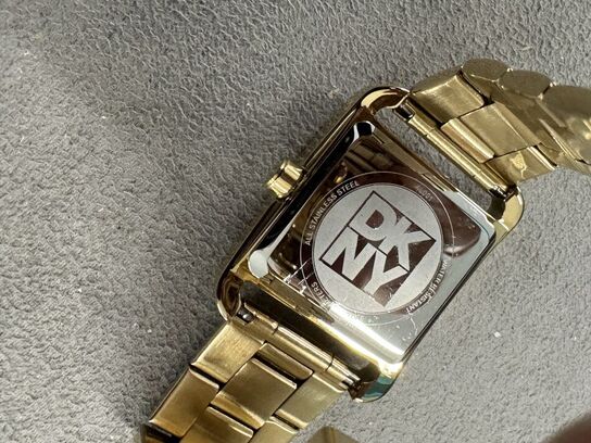 Armbåndsur DKNY DK1L001M0045