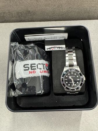 Armbåndsur SECTOR 230 36MM 3H BLACK DIAL BRACELET SS