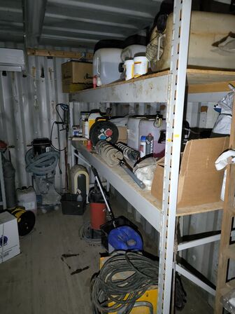 Pallereol uden indhold