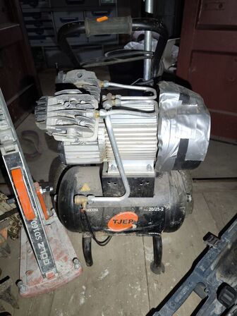 Kompressor TJEP 20/25-2