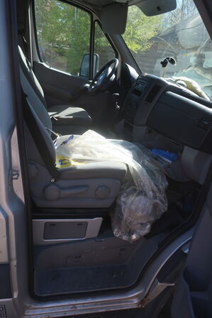 Varebil VOLKSWAGEN CRAFTER LADVOGN 2,5 TDI