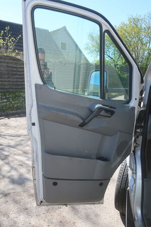 Varebil VOLKSWAGEN CRAFTER LADVOGN 2,5 TDI