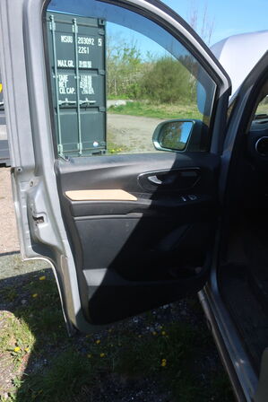 Varebil MERCEDES-BENZ VITO KASSEBIL 119 LANG AUT.