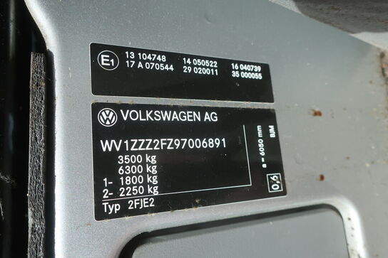 Varebil VOLKSWAGEN CRAFTER LADVOGN 2,5 TDI