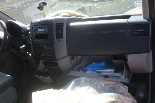 Varebil VOLKSWAGEN CRAFTER LADVOGN 2,5 TDI