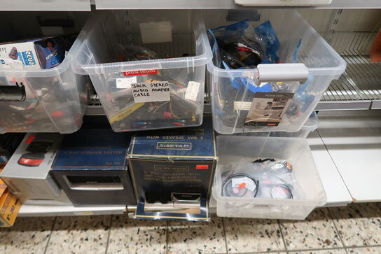 2 fag med stort parti elektronik