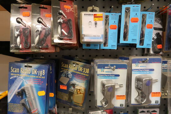 1 fag med stort parti elektronik