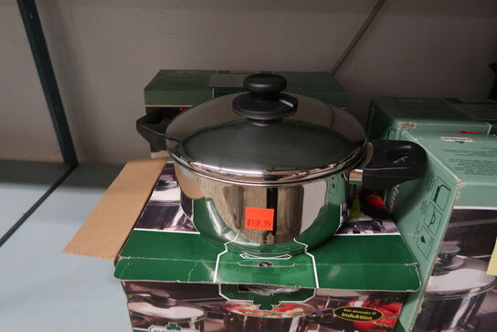 diverse køkkenudstyr & grill. - tøm 3 hylder 