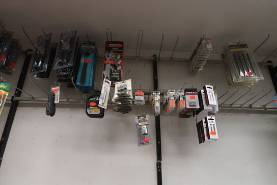 stort parti værktøj m.m.