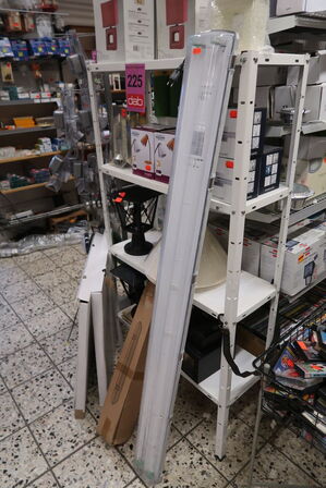 1 fag med stort parti lamper