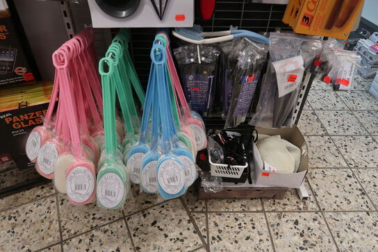 2 fag med diverse handelsvarer 