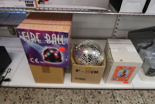 3 fag med stort parti elektronik 