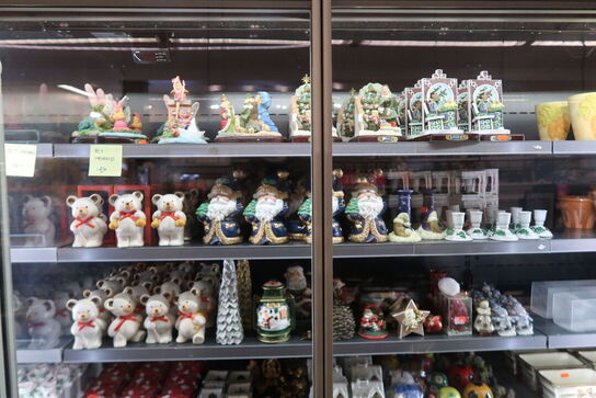 Tøm hele skabet -  stort parti brugskunst