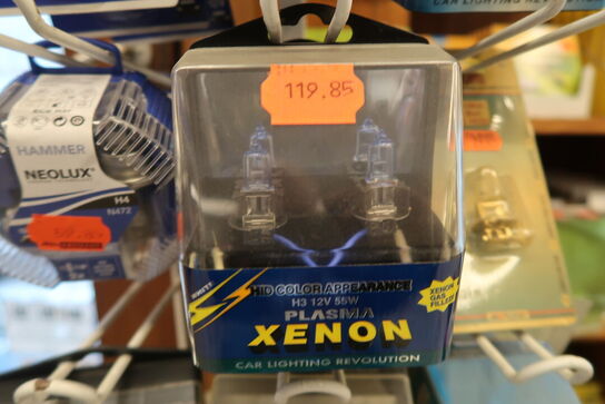 Stativ med stort parti pærer 