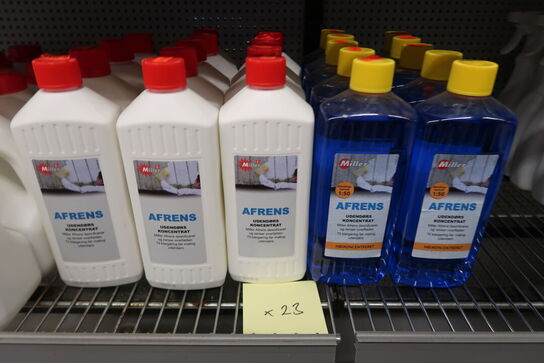 2 fag med stort parti rengøringsartikler m.m. 