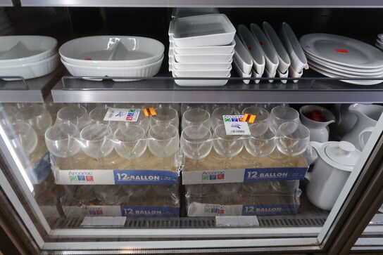 Tøm hele skabet -  stort parti brugskunst