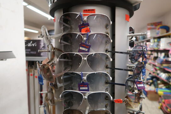 Stativ med solbriller