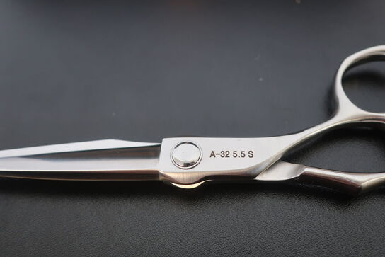 Frisørsaks PS NIELSEN HAIR CARE A-32 5,5 S