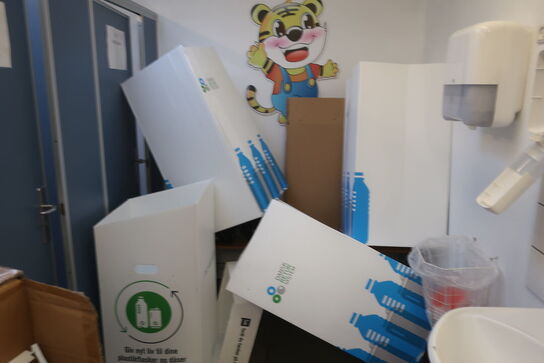 Alt indhold i rummet