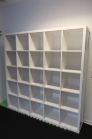 Alt indhold i rummet