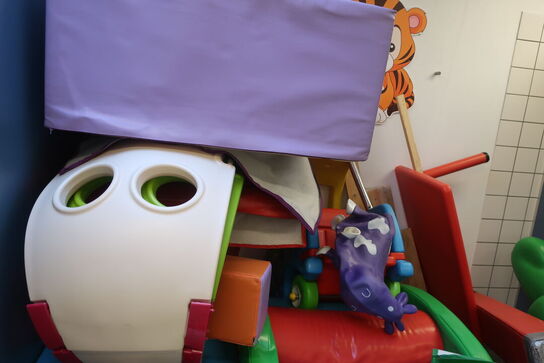 Alt indhold i rummet