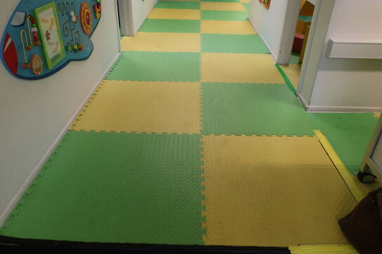 Alt skumgulv i etagen