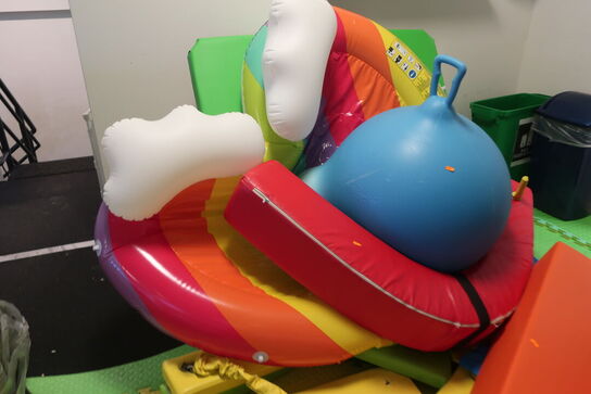 Diverse skumlegetøj m.v. 