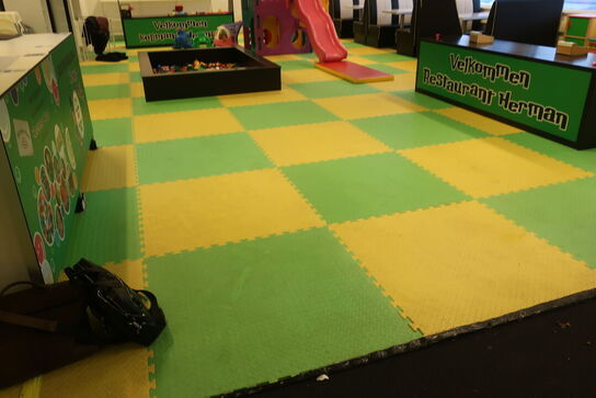 Alt skumgulv i etagen